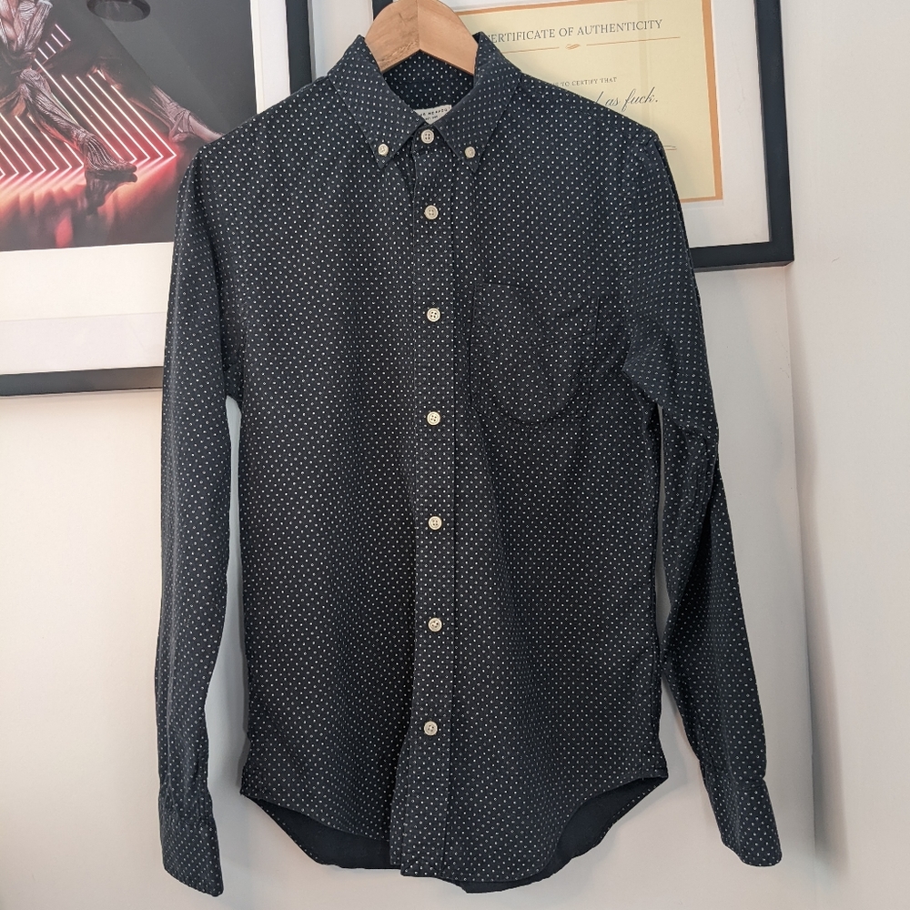 CLUB MONACO Buttondown